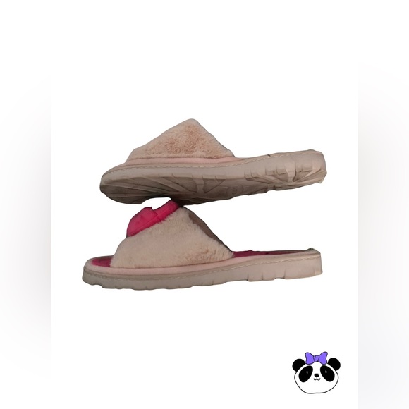 ⭐️ 3 for $22 - Kenzie Strawberry Fleece Lined Slides - Size 10/11, EUC - Picture 2 of 5